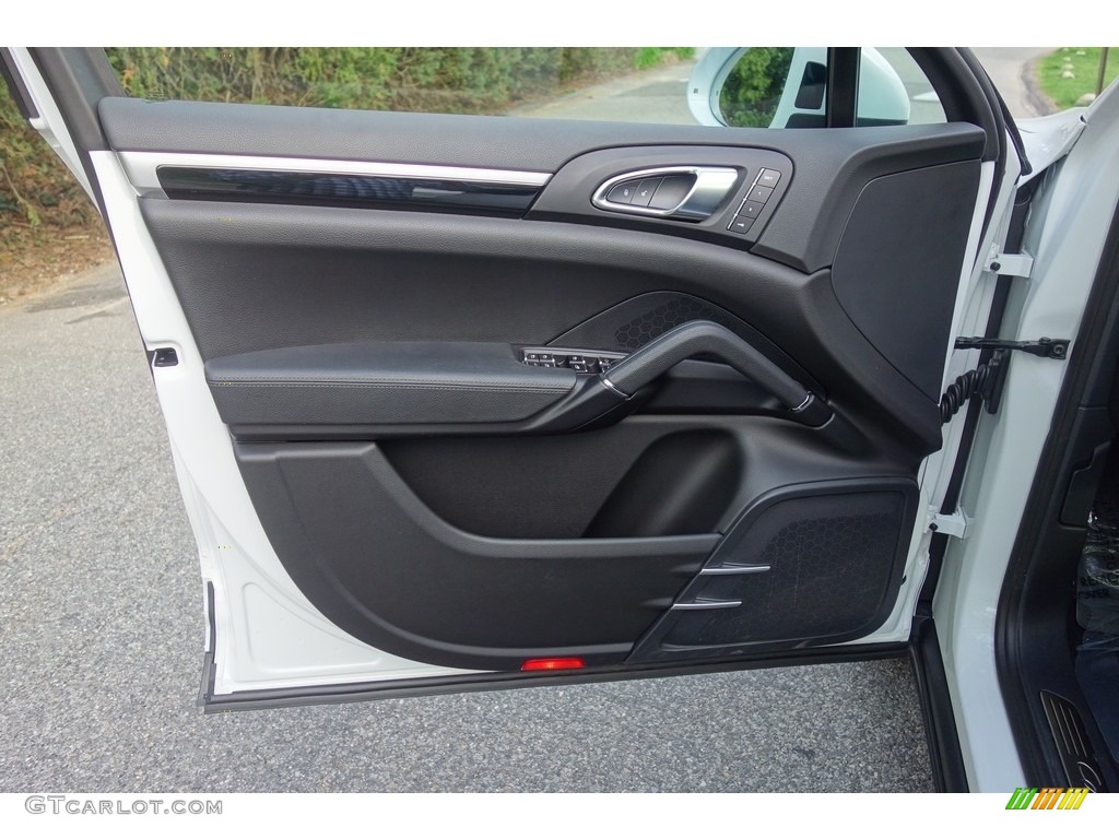 2018 Porsche Cayenne Standard Cayenne Model Black Door Panel Photo #127067850
