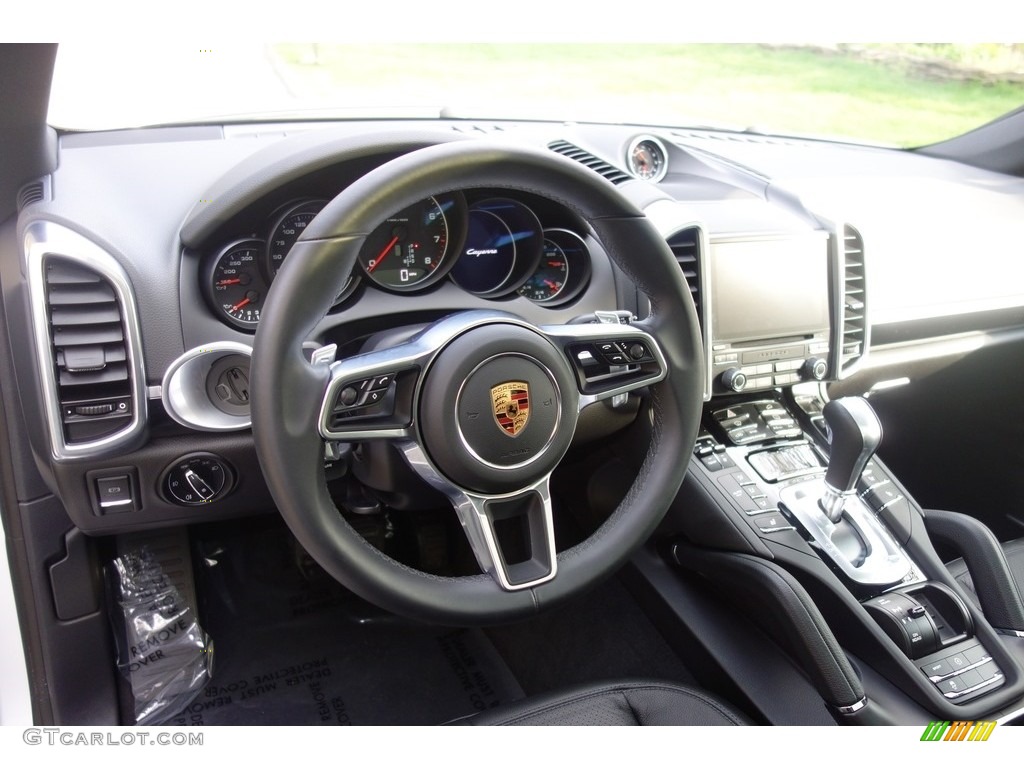 2018 Porsche Cayenne Standard Cayenne Model Black Steering Wheel Photo #127068072