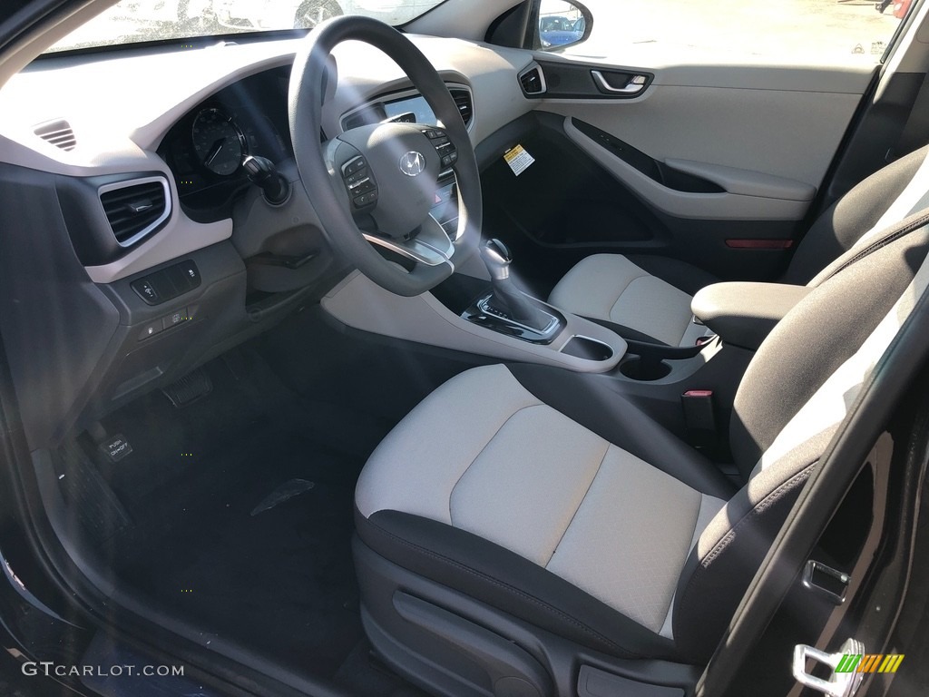 Beige Interior 2018 Hyundai Ioniq Hybrid Blue Photo #127068660