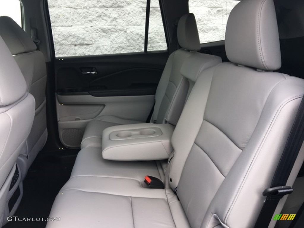 Gray Interior 2018 Honda Pilot EX-L AWD Photo #127071837