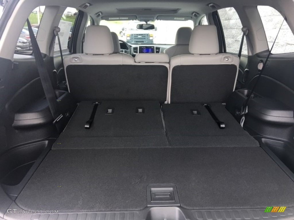 2018 Honda Pilot EX-L AWD Trunk Photo #127071909