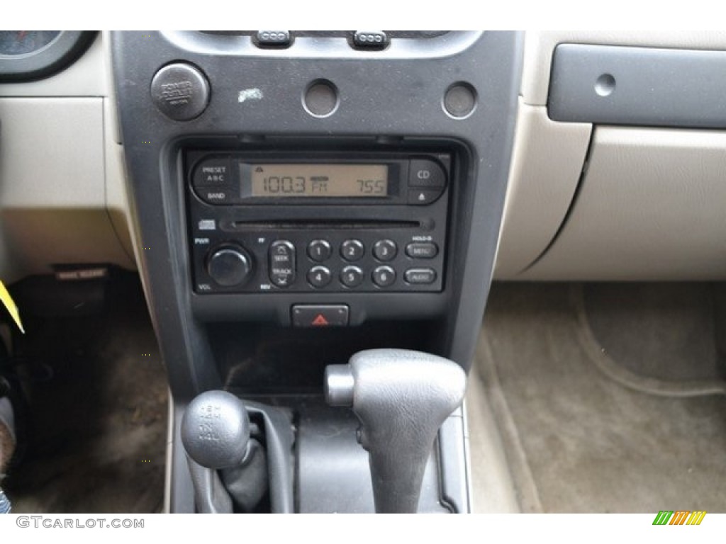 2003 Xterra XE V6 4x4 - Super Black / Gray photo #11
