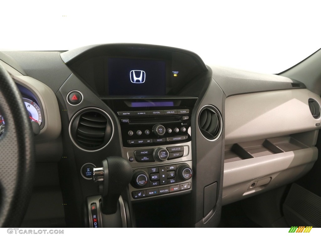 2015 Pilot EX-L 4WD - Taffeta White / Gray photo #9