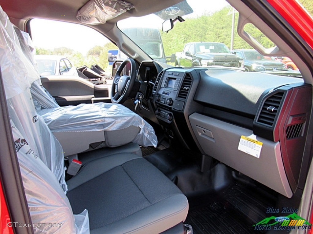 2018 F150 XL Regular Cab - Race Red / Earth Gray photo #24