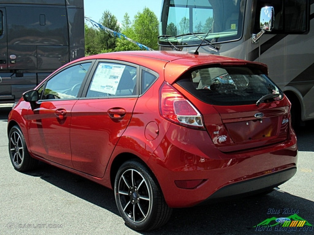 2018 Fiesta SE Hatchback - Hot Pepper Red / Charcoal Black photo #3