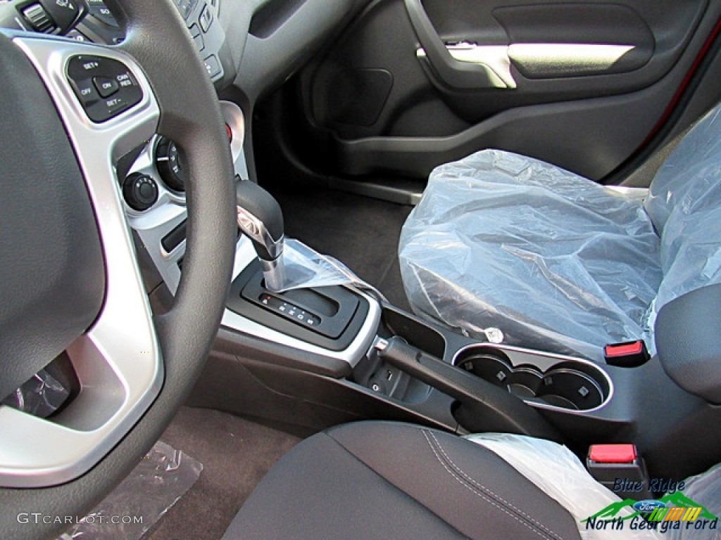 2018 Fiesta SE Hatchback - Hot Pepper Red / Charcoal Black photo #19