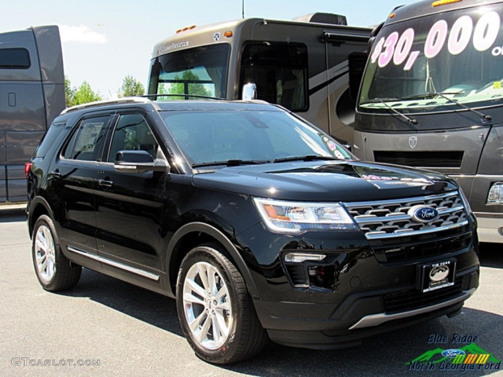2018 Explorer XLT 4WD - Shadow Black / Medium Stone photo #7
