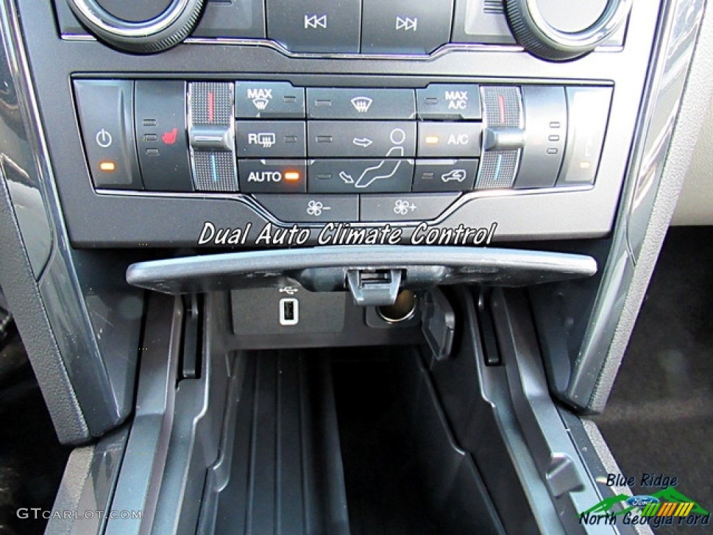 2018 Explorer XLT 4WD - Shadow Black / Medium Stone photo #23