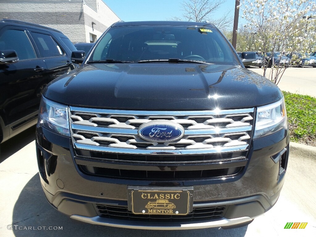 2018 Explorer XLT 4WD - Shadow Black / Ebony Black photo #2