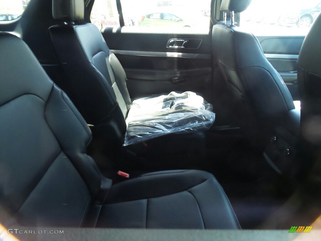 2018 Explorer XLT 4WD - Shadow Black / Ebony Black photo #5