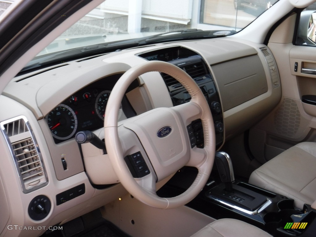 2011 Escape Limited V6 4WD - Gold Leaf Metallic / Camel photo #15