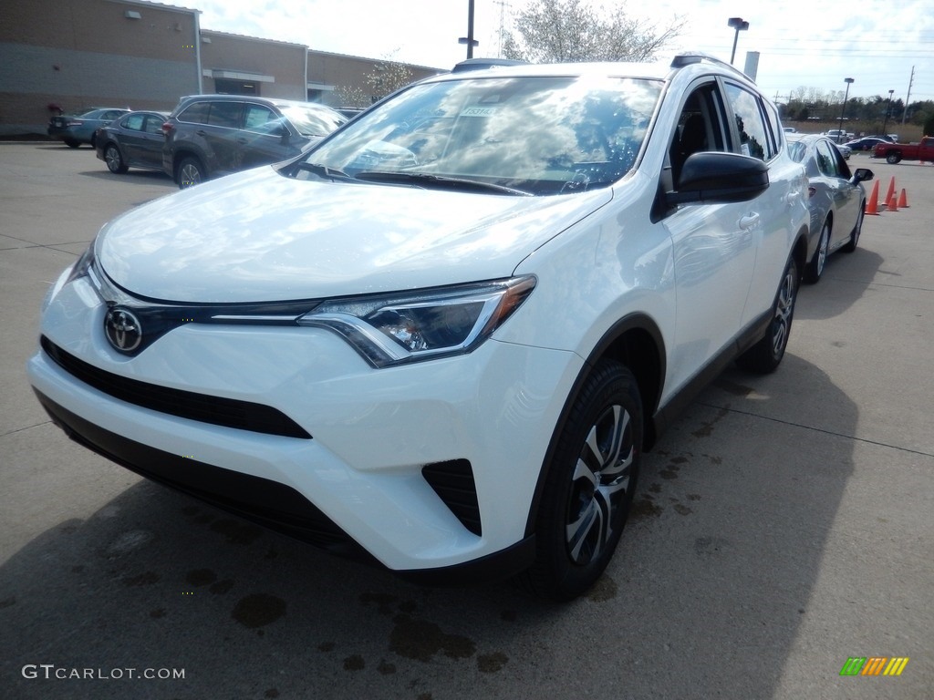 2018 RAV4 LE - Super White / Black photo #1