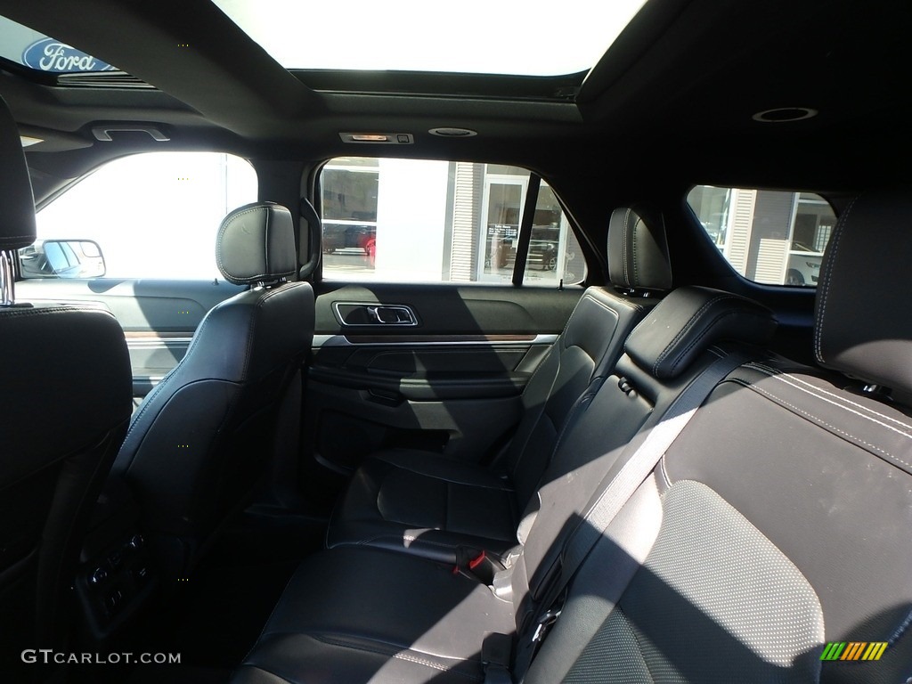 2017 Explorer Limited 4WD - Shadow Black / Ebony Black photo #10