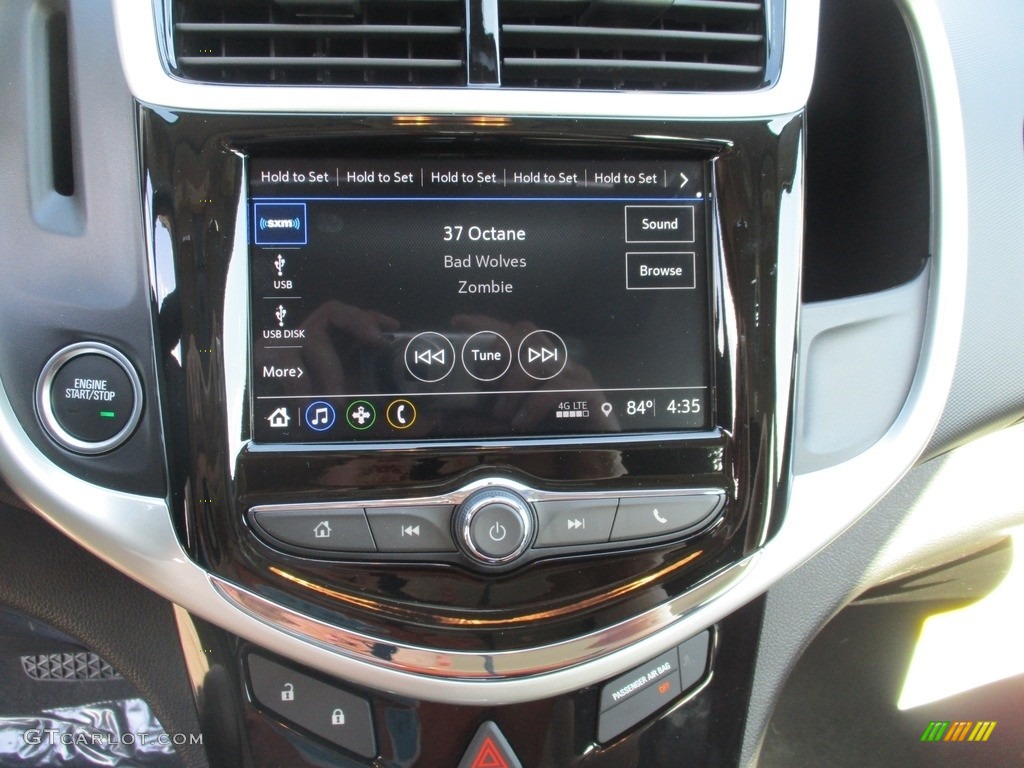 2018 Chevrolet Sonic LT Hatchback Controls Photo #127094605
