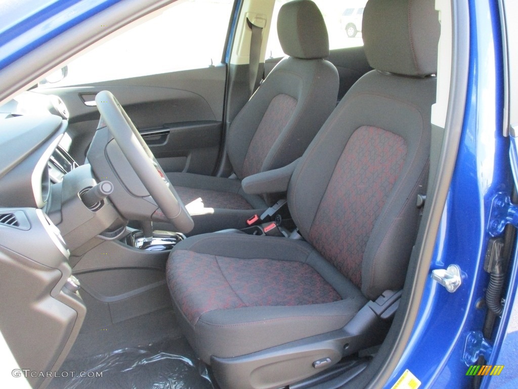 2018 Chevrolet Sonic LT Hatchback Front Seat Photo #127094677