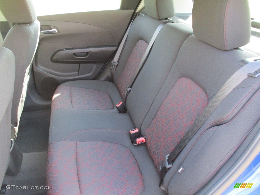Jet Black Interior 2018 Chevrolet Sonic LT Hatchback Photo #127094704