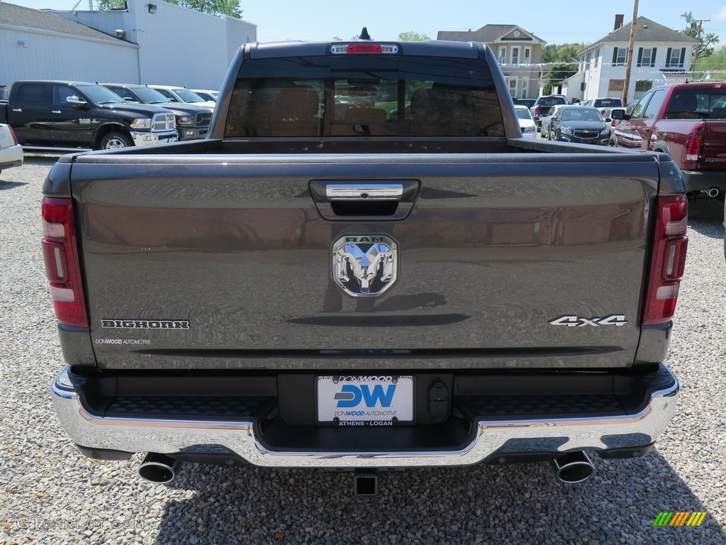 2019 1500 Big Horn Crew Cab 4x4 - Granite Crystal Metallic / Black photo #11