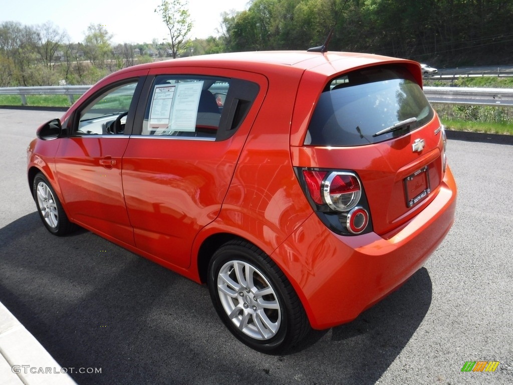2012 Sonic LT Hatch - Inferno Orange Metallic / Jet Black/Dark Titanium photo #7