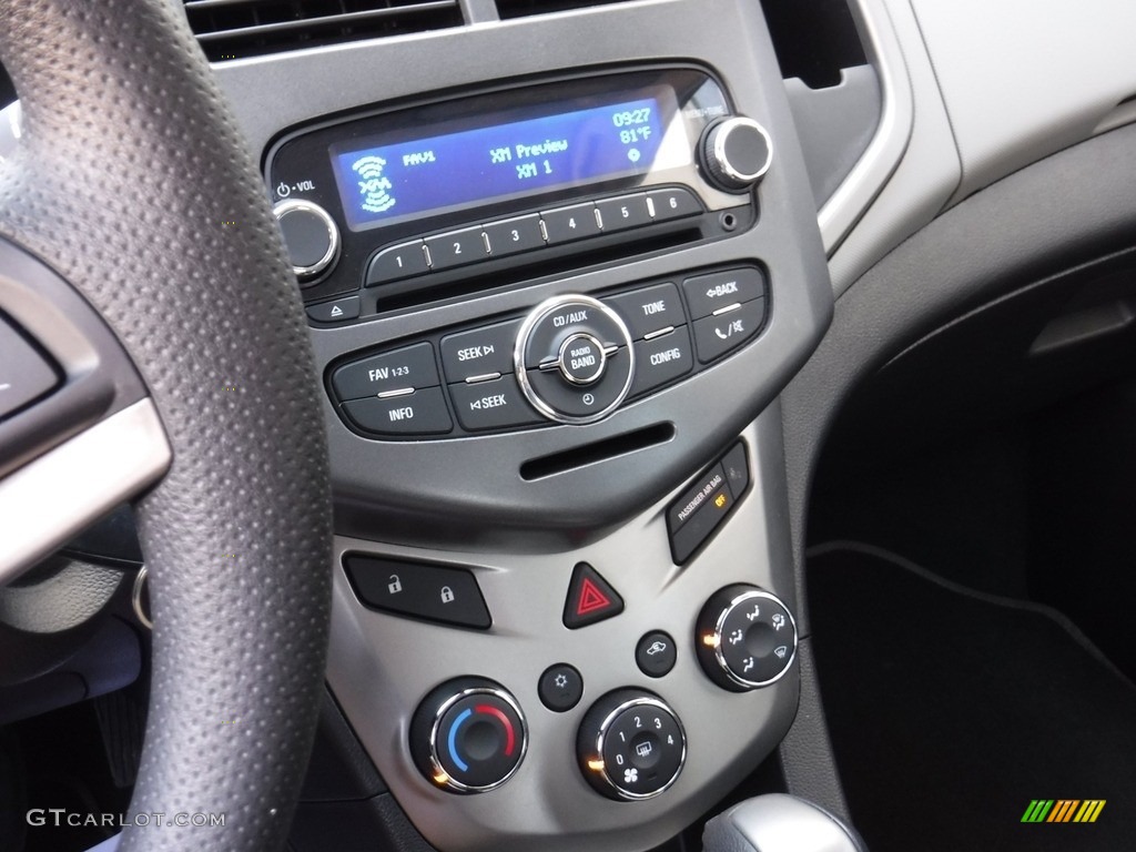 2012 Sonic LT Hatch - Inferno Orange Metallic / Jet Black/Dark Titanium photo #15
