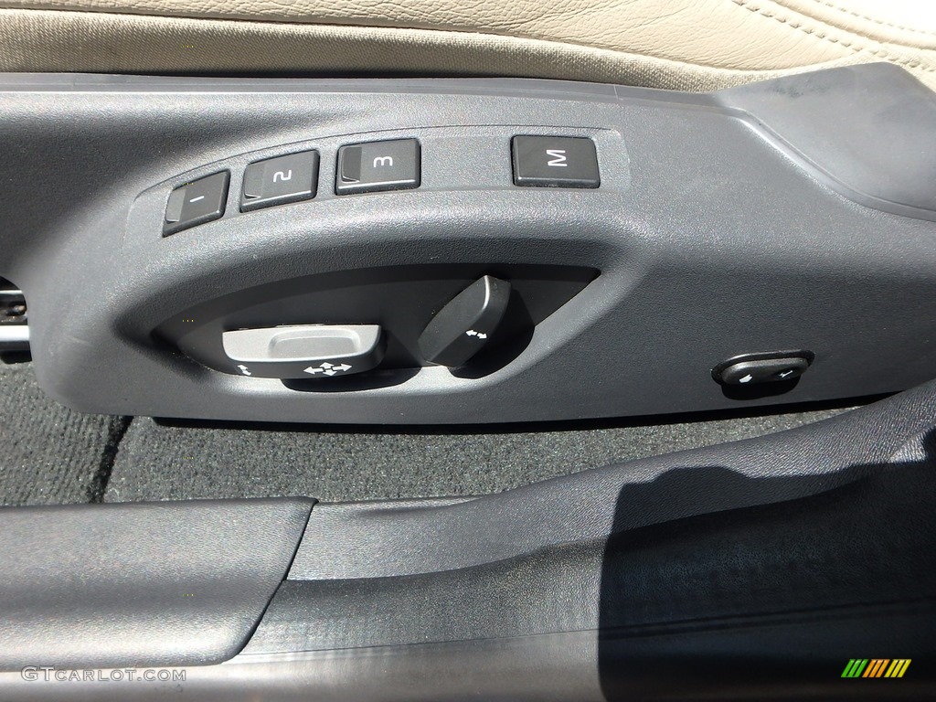 2017 XC60 T6 AWD Inscription - Magic Blue Metallic / Soft Beige photo #19
