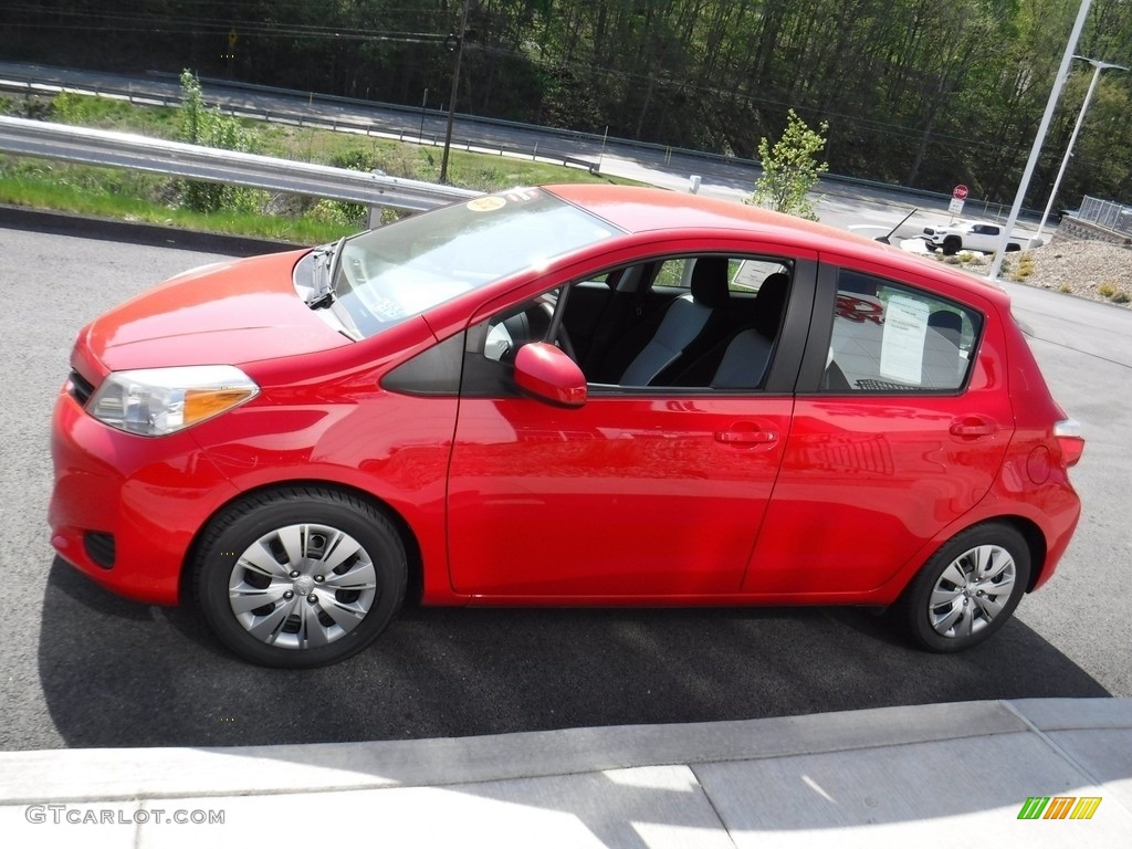 2012 Yaris LE 5 Door - Absolutely Red / Ash Gray photo #6