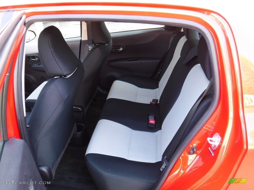 2012 Yaris LE 5 Door - Absolutely Red / Ash Gray photo #21