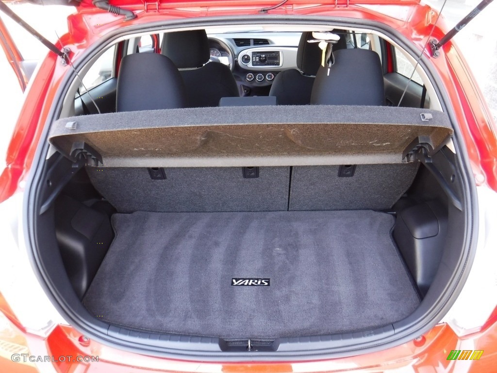 2012 Yaris LE 5 Door - Absolutely Red / Ash Gray photo #22