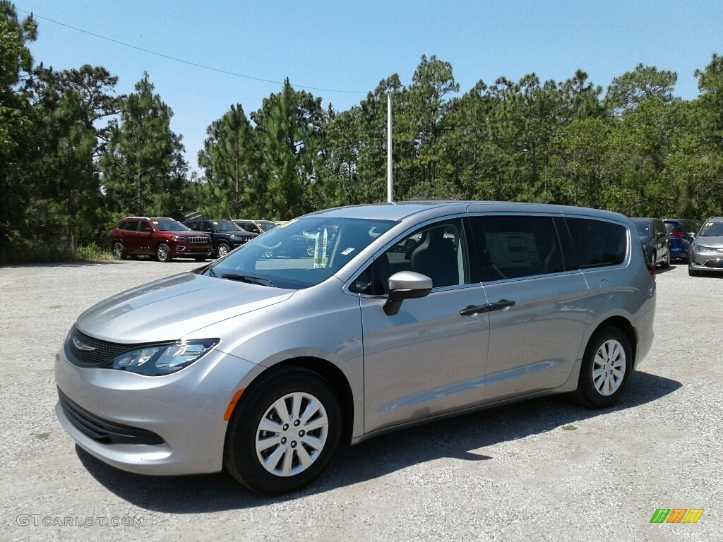 2018 Pacifica L - Billet Silver Metallic / Black/Alloy photo #1