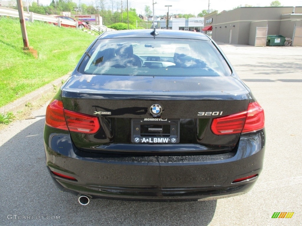 2018 3 Series 320i xDrive Sedan - Jet Black / Black photo #4