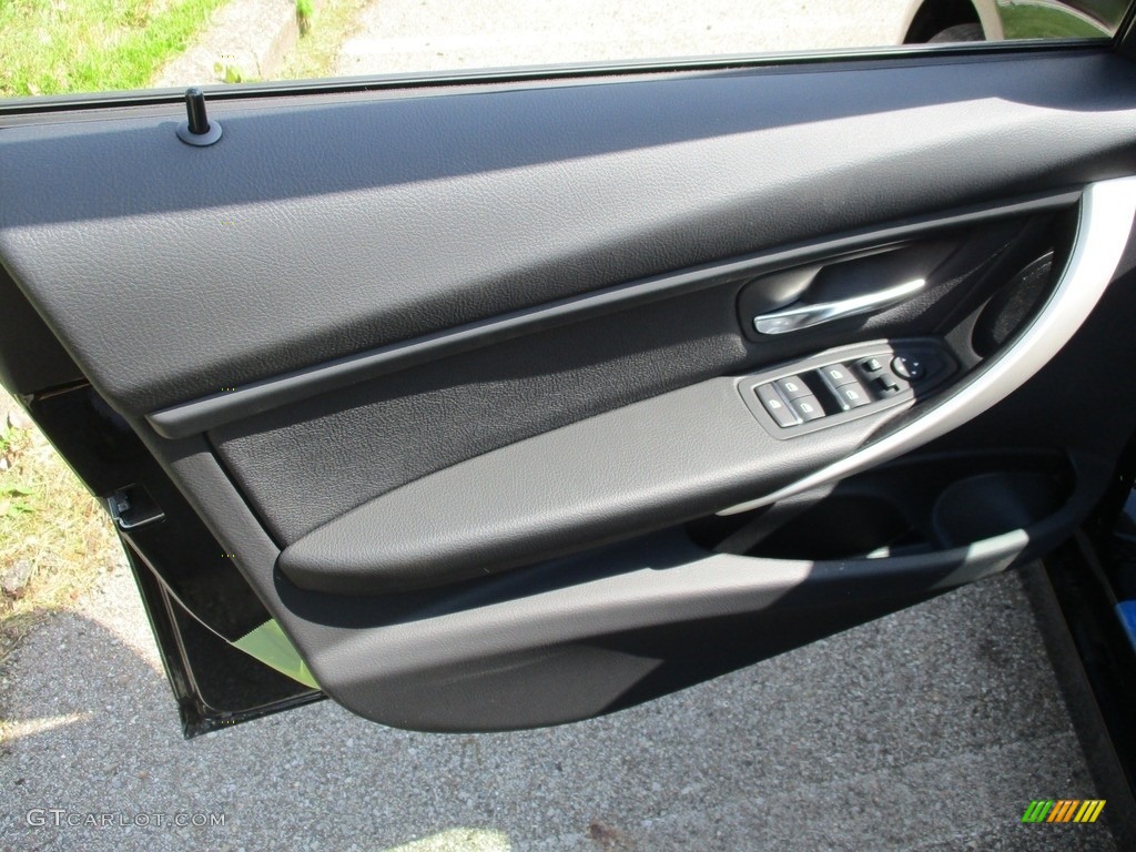 2018 3 Series 320i xDrive Sedan - Jet Black / Black photo #11