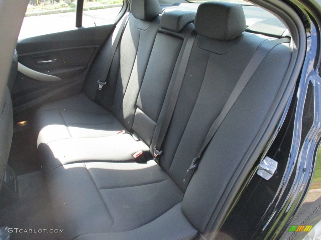 2018 3 Series 320i xDrive Sedan - Jet Black / Black photo #13