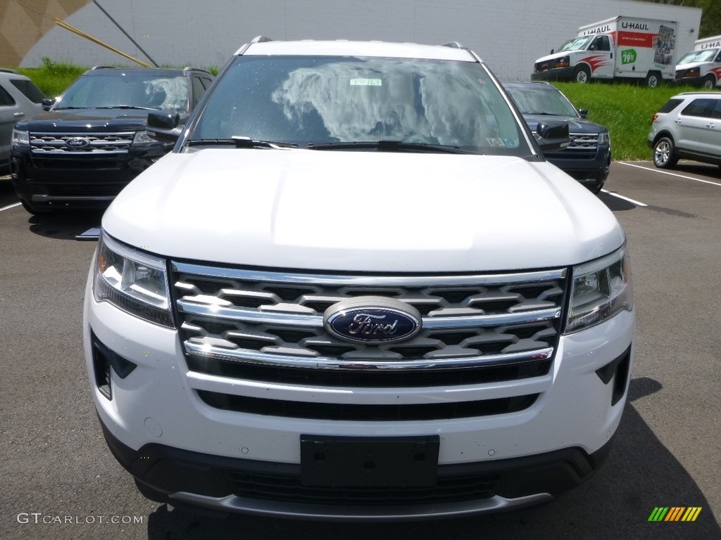 2018 Explorer XLT 4WD - Oxford White / Ebony Black photo #4