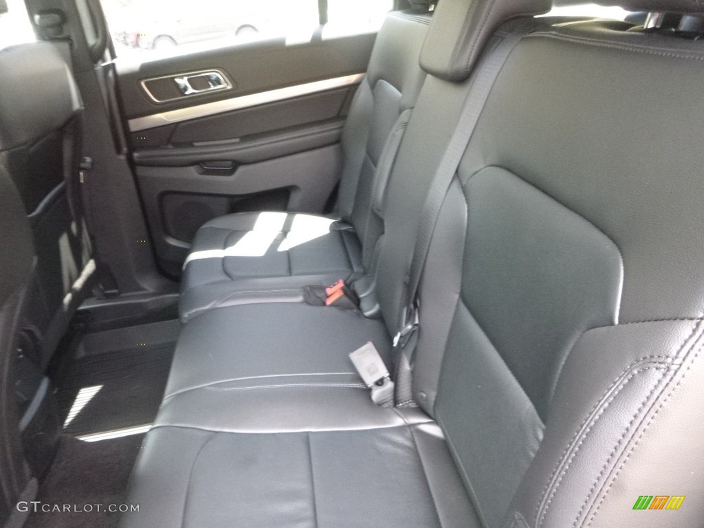 2018 Explorer XLT 4WD - Oxford White / Ebony Black photo #8