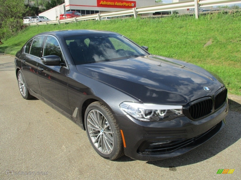 2018 5 Series 540i xDrive Sedan - Dark Graphite Metallic / Black photo #10