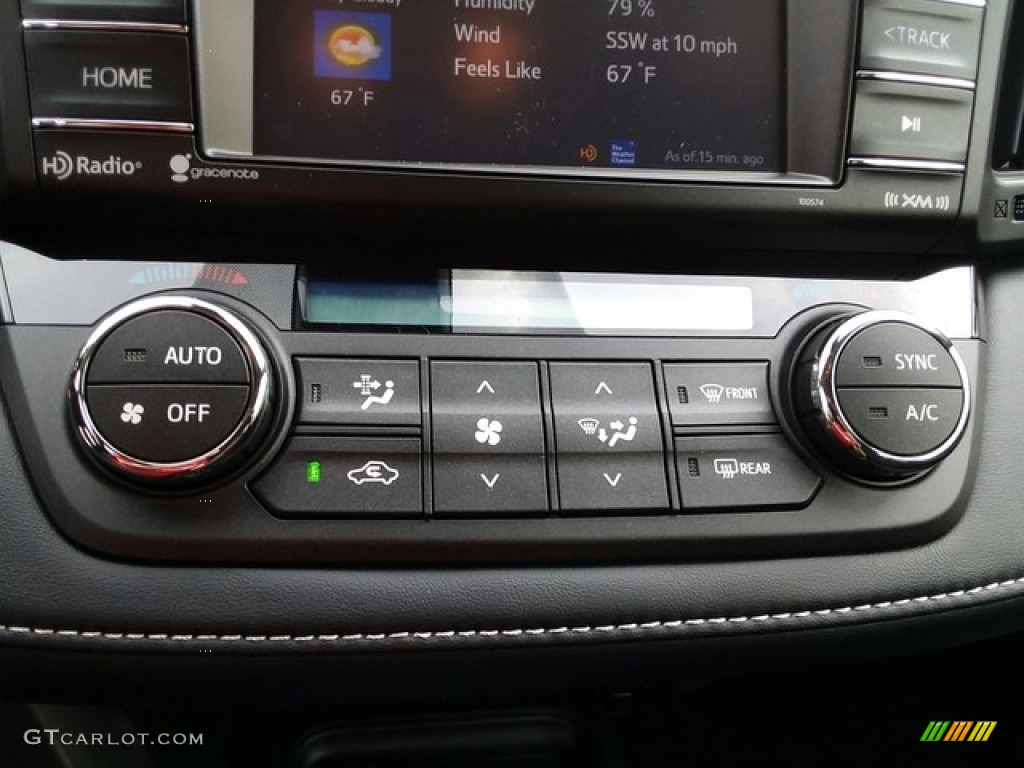 2018 Toyota RAV4 XLE Controls Photo #127125610