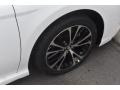 Super White - Camry SE Photo No. 35