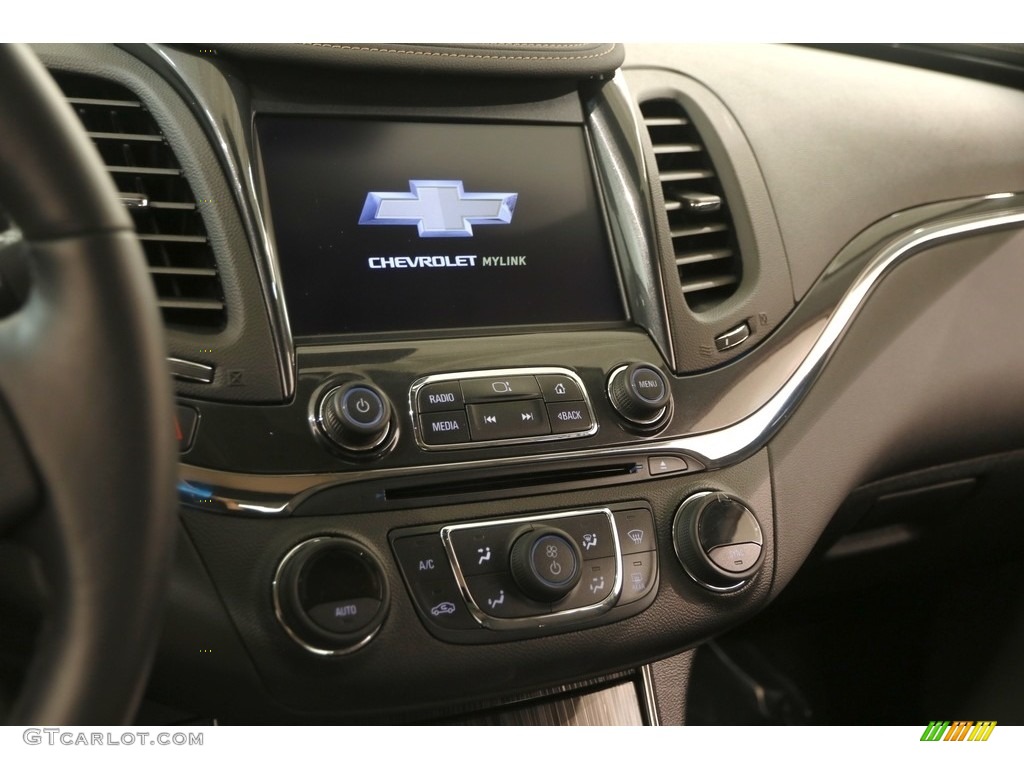 2018 Chevrolet Impala Premier Controls Photo #127137101