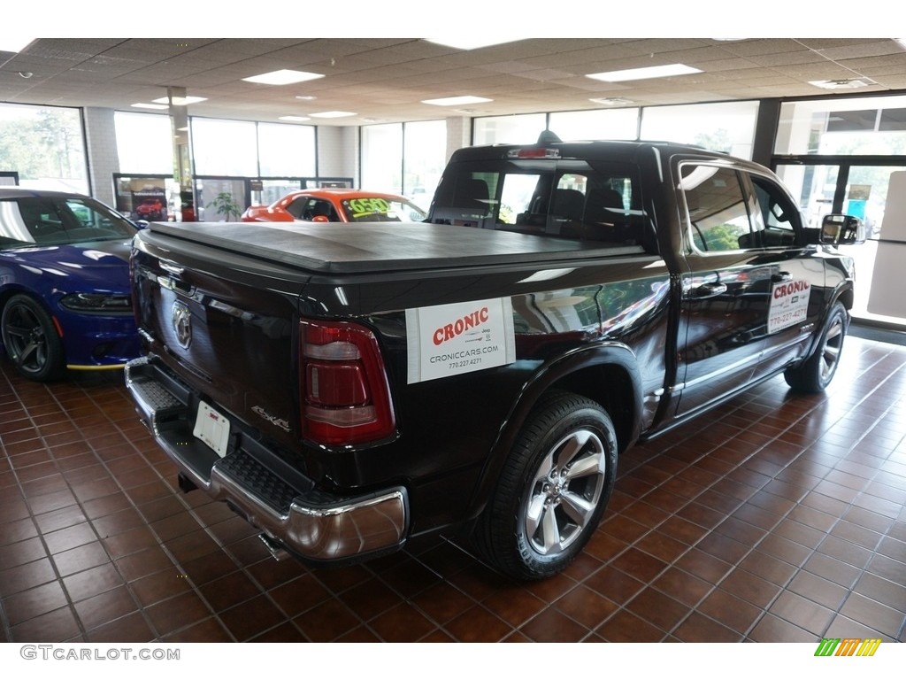 2019 1500 Limited Crew Cab 4x4 - Diamond Black Crystal Pearl / Black photo #10