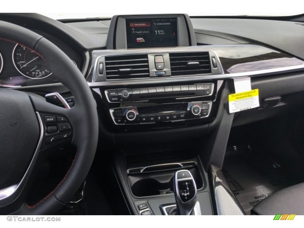 2018 3 Series 330i Sedan - Alpine White / Black photo #6