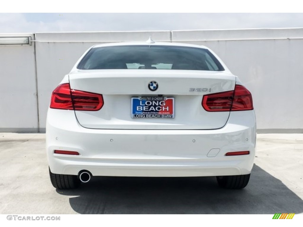 2018 3 Series 320i Sedan - Alpine White / Black photo #4