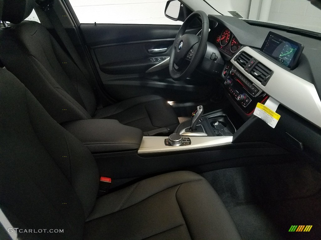 2018 3 Series 320i xDrive Sedan - Glacier Silver Metallic / Black photo #10