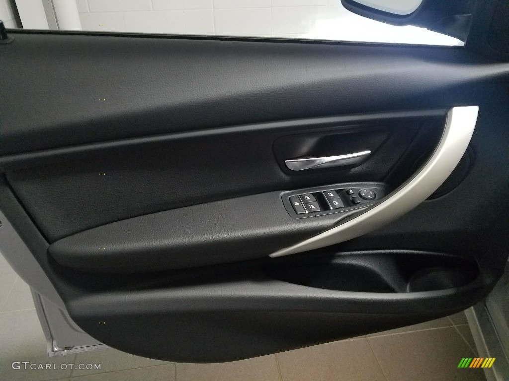 2018 3 Series 320i xDrive Sedan - Glacier Silver Metallic / Black photo #12