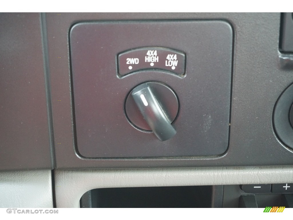 2007 F250 Super Duty XL SuperCab 4x4 - Oxford White Clearcoat / Medium Flint photo #5