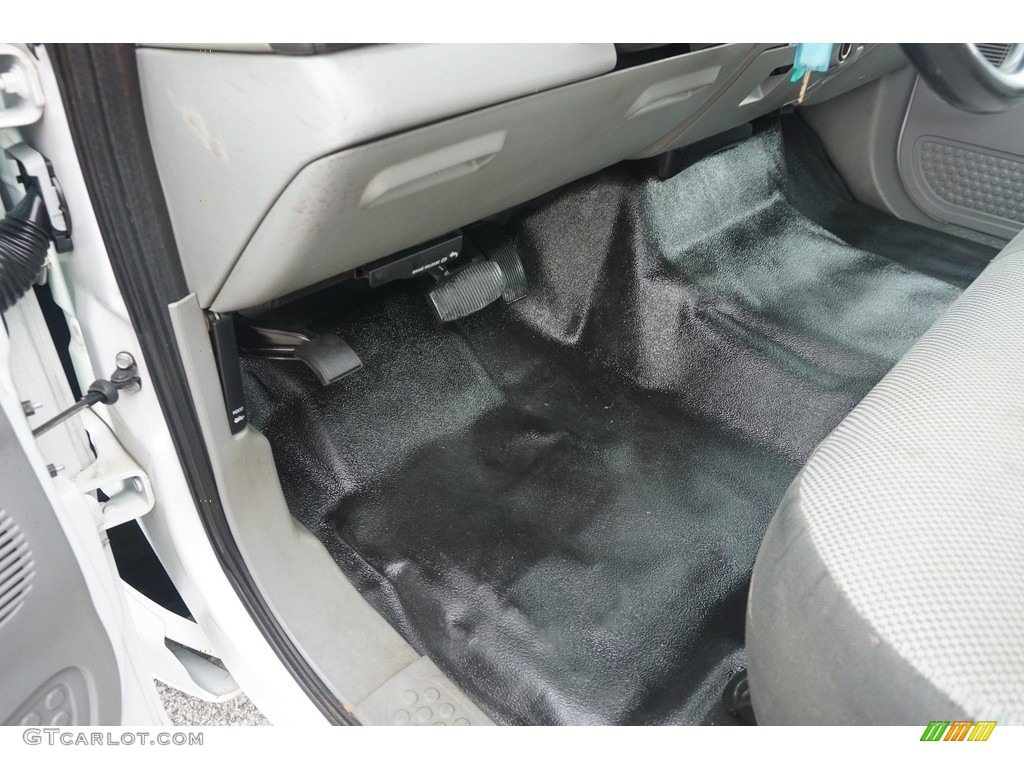 2007 F250 Super Duty XL SuperCab 4x4 - Oxford White Clearcoat / Medium Flint photo #11