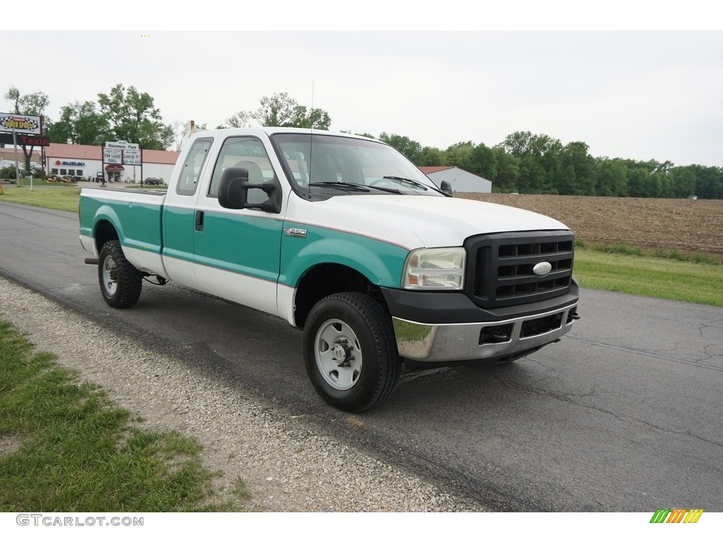 2007 F250 Super Duty XL SuperCab 4x4 - Oxford White Clearcoat / Medium Flint photo #22