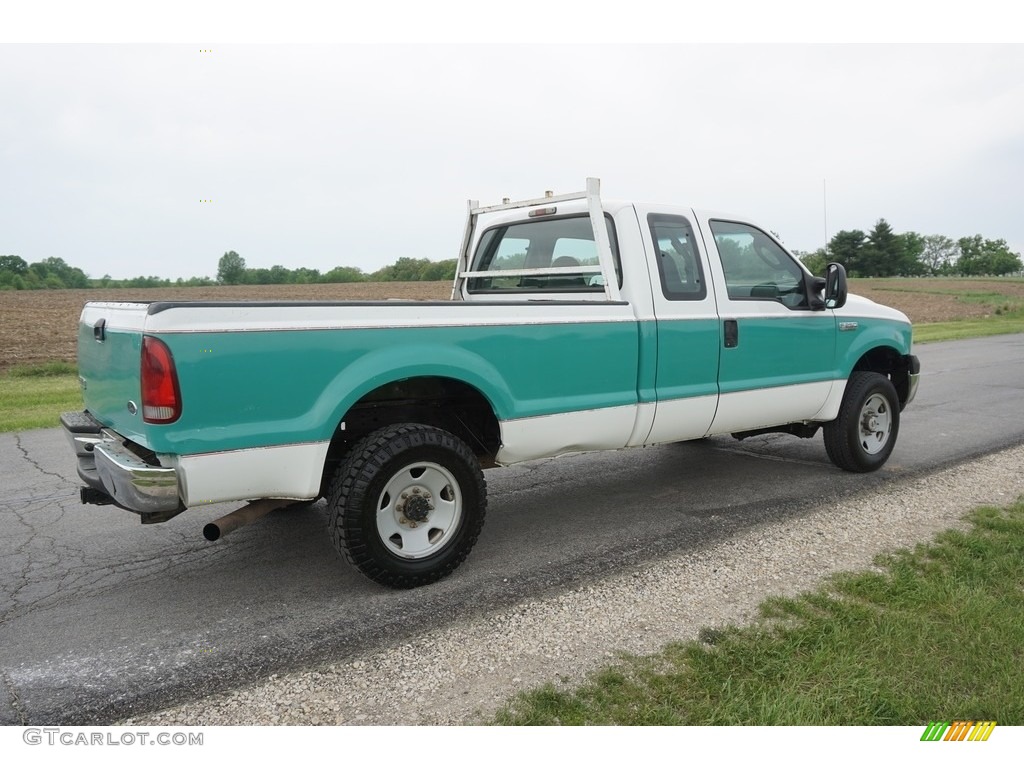 2007 F250 Super Duty XL SuperCab 4x4 - Oxford White Clearcoat / Medium Flint photo #26