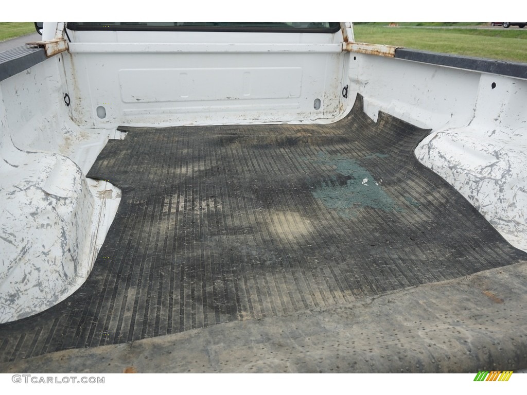 2007 F250 Super Duty XL SuperCab 4x4 - Oxford White Clearcoat / Medium Flint photo #32