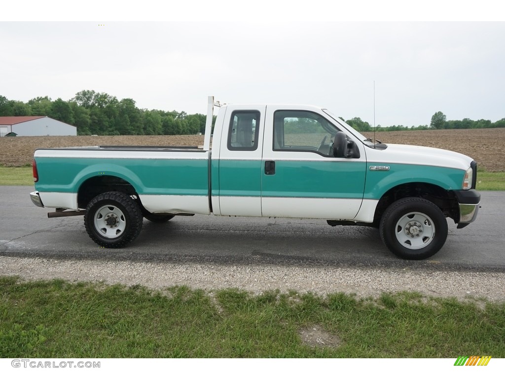 2007 F250 Super Duty XL SuperCab 4x4 - Oxford White Clearcoat / Medium Flint photo #35