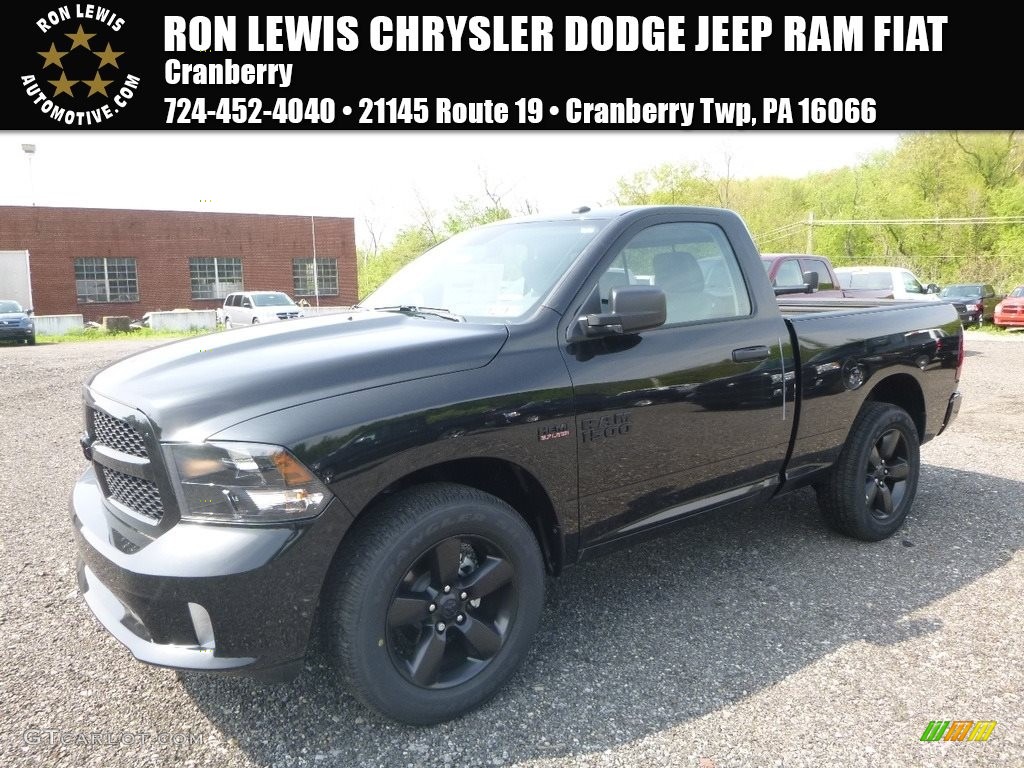 Brilliant Black Crystal Pearl Ram 1500