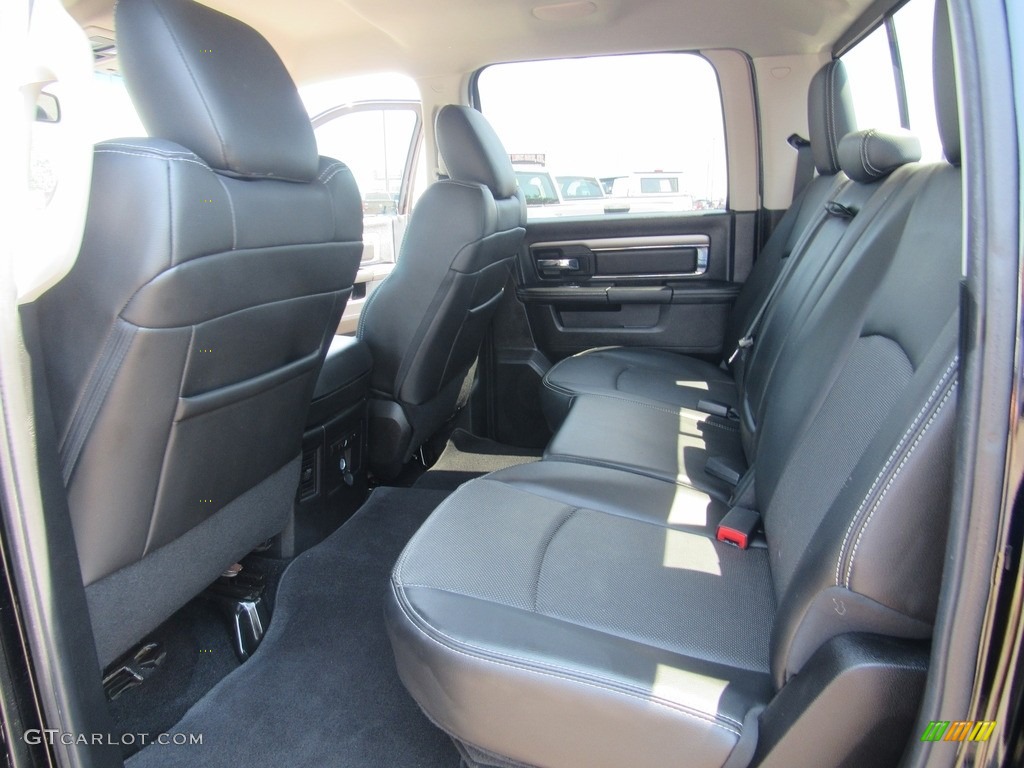 2014 1500 Sport Crew Cab - Bright White / Black photo #30